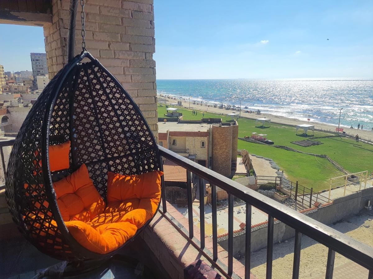 Sea View Free Wifi 3 Bedrooms 2 Toilets 5th Floor Bellevue Village Agami Available Year Days & 5 Heavy Blanket Available Apartmán *