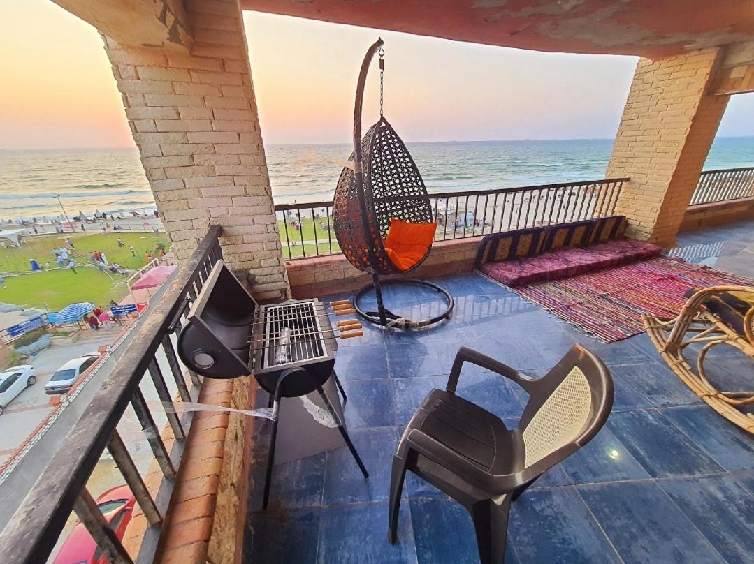 Sea View Free Wifi 3 Bedrooms 2 Toilets 5th Floor Bellevue Village Agami Available Year Days & 5 Heavy Blanket Available Apartmán Alexandrie